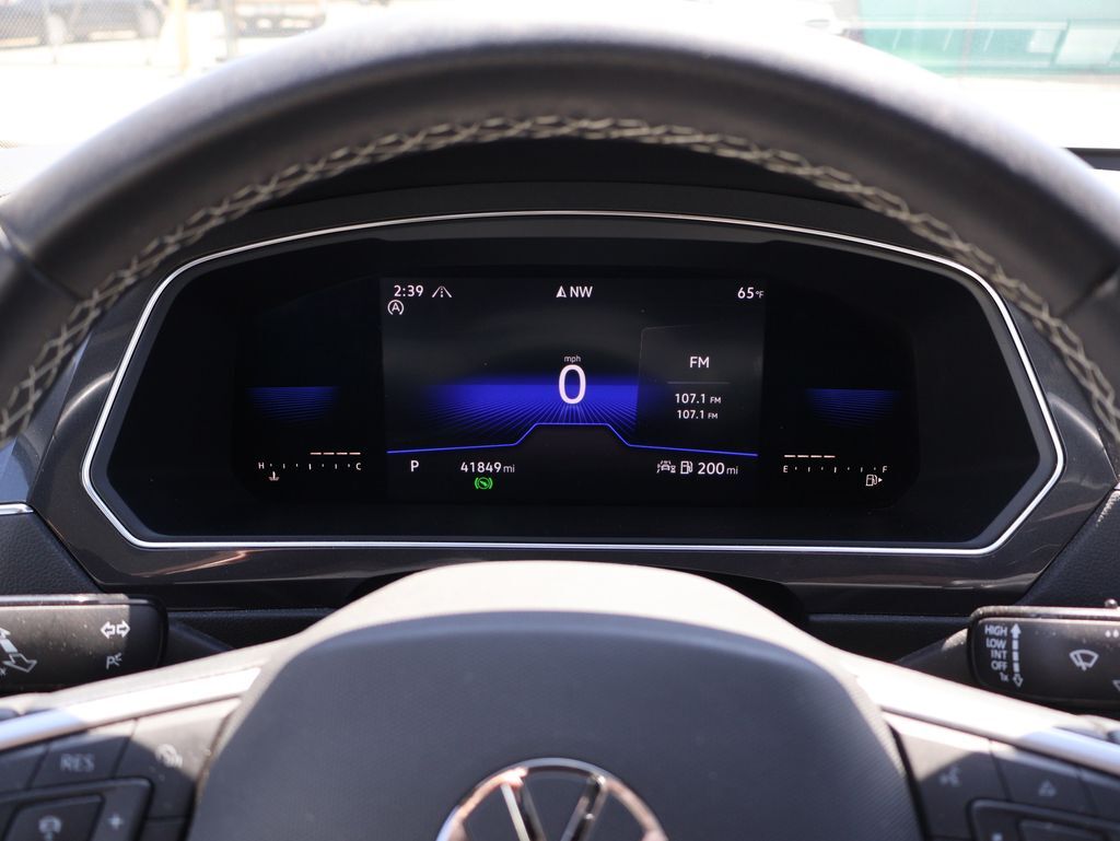2023 Volkswagen Tiguan 2.0T SE