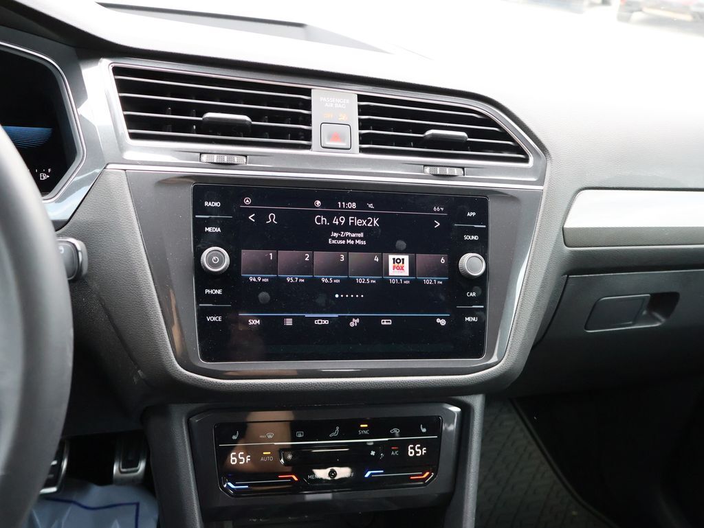 2023 Volkswagen Tiguan 2.0T SE R-Line Black