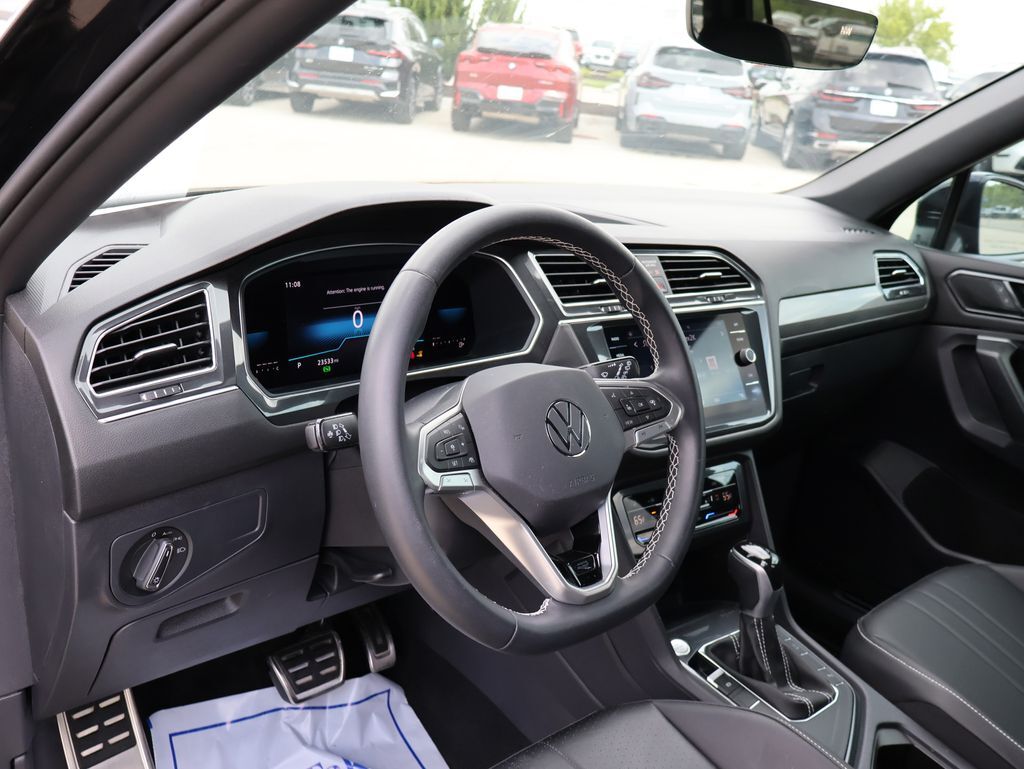 2023 Volkswagen Tiguan 2.0T SE R-Line Black