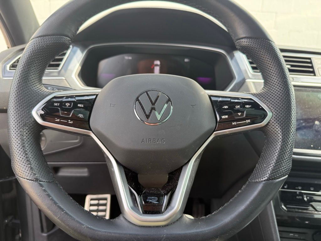 2023 Volkswagen Tiguan 2.0T SE R-Line Black