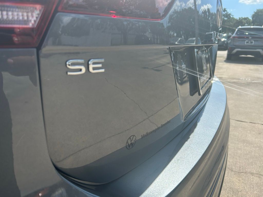 2023 Volkswagen Tiguan 2.0T SE R-Line Black Tampa FL