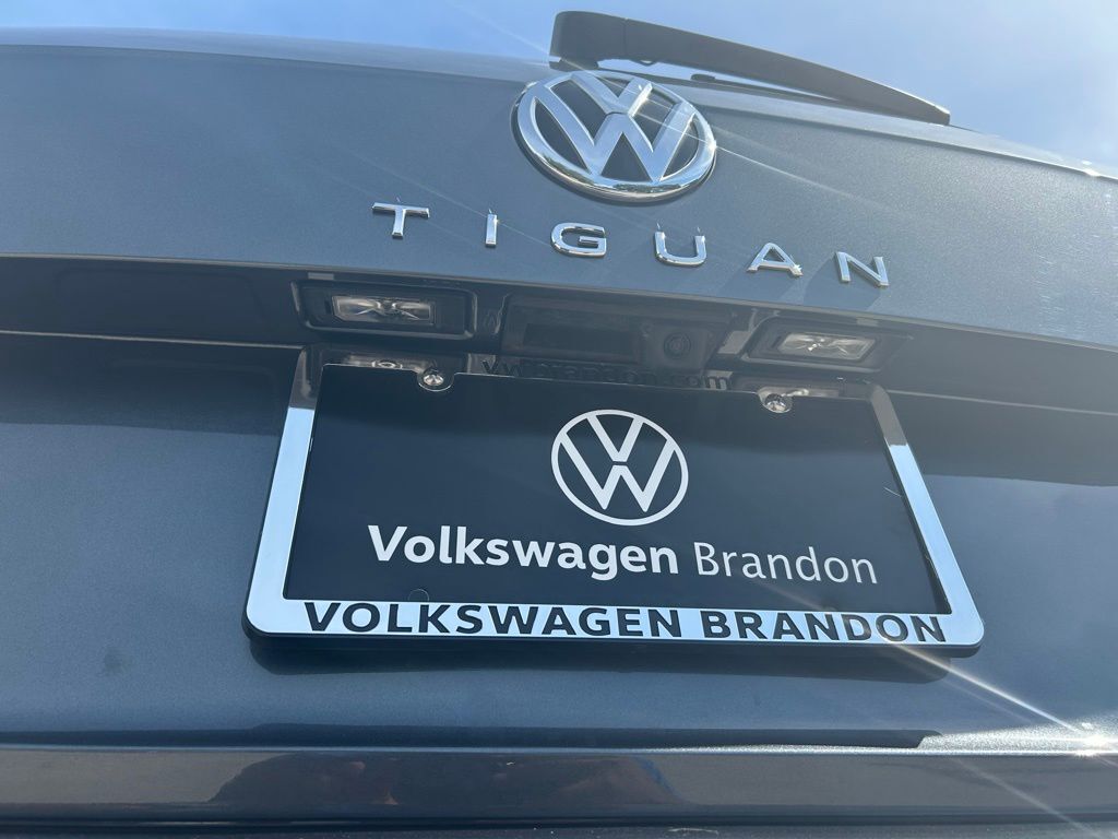 2023 Volkswagen Tiguan 2.0T SE R-Line Black Tampa FL