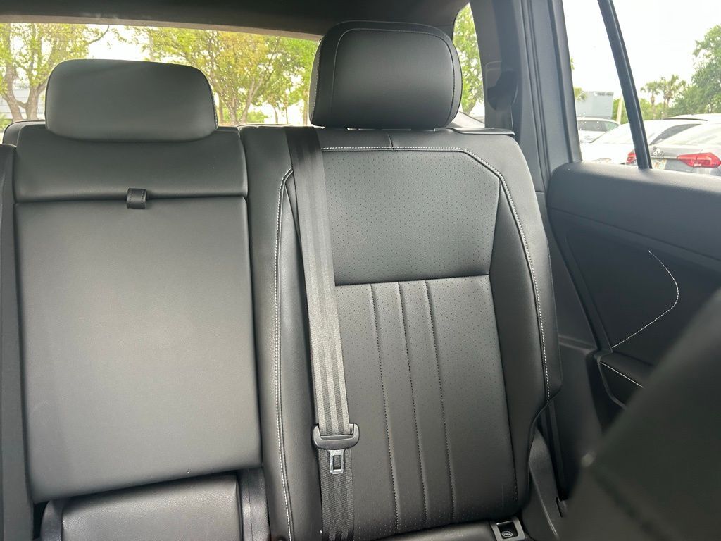 2023 Volkswagen Tiguan 2.0T SE R-Line Black Tampa FL