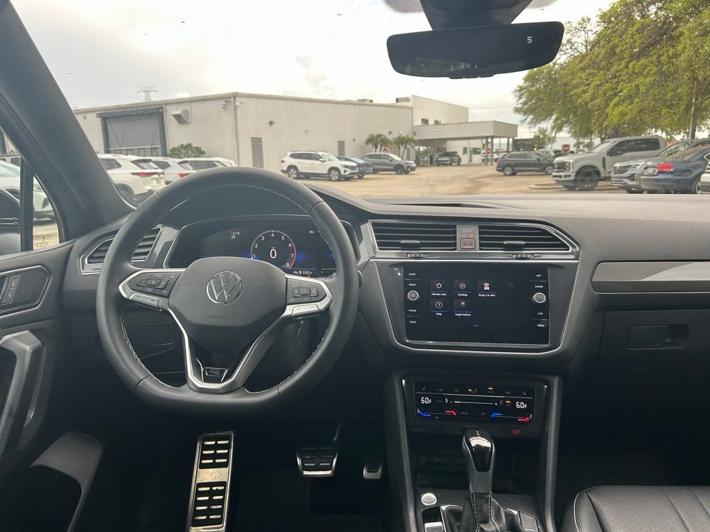 2023 Volkswagen Tiguan 2.0T SE R-Line Black Tampa FL