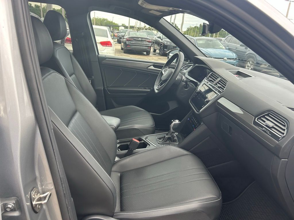 2023 Volkswagen Tiguan 2.0T SE R-Line Black Tampa FL