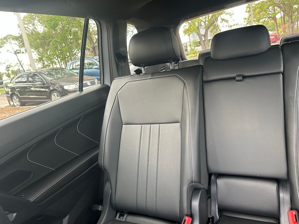 2023 Volkswagen Tiguan 2.0T SE R-Line Black Tampa FL