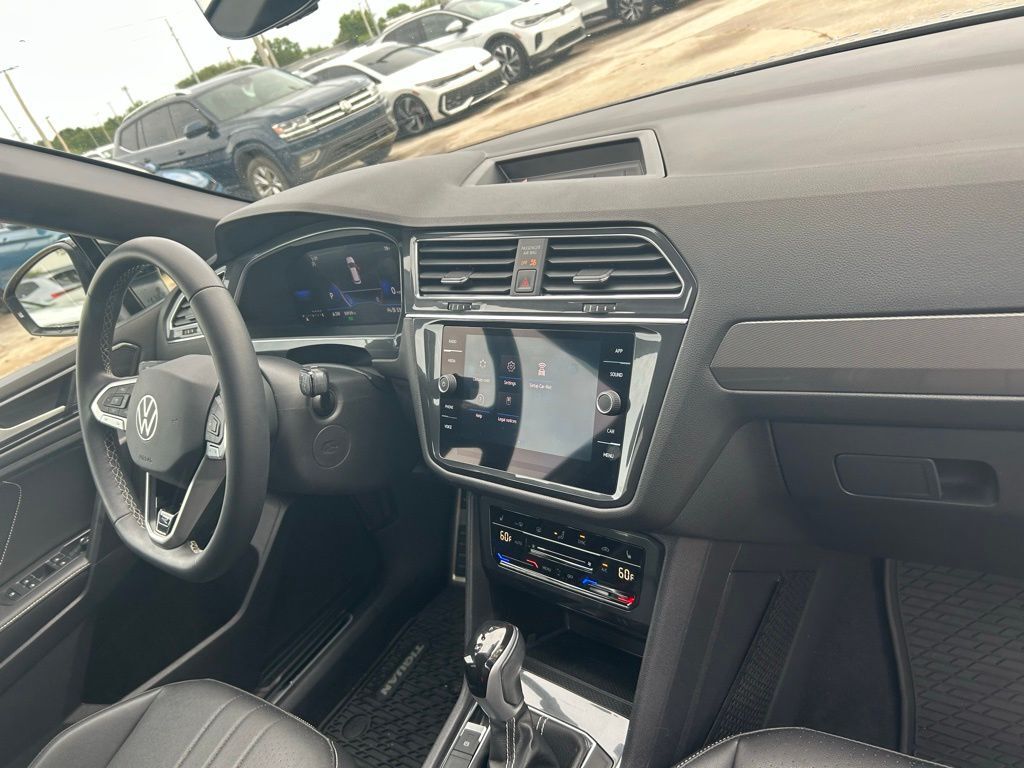 2023 Volkswagen Tiguan 2.0T SE R-Line Black Tampa FL