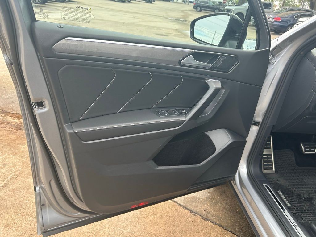 2023 Volkswagen Tiguan 2.0T SE R-Line Black Tampa FL