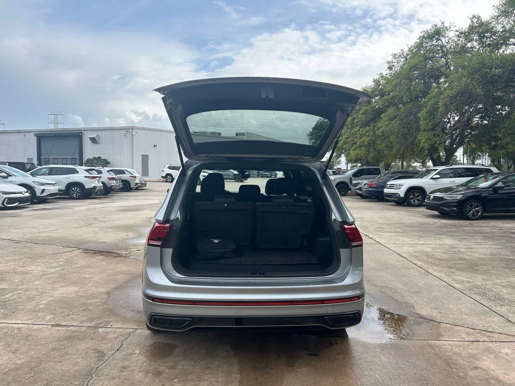 2023 Volkswagen Tiguan 2.0T SE R-Line Black Tampa FL