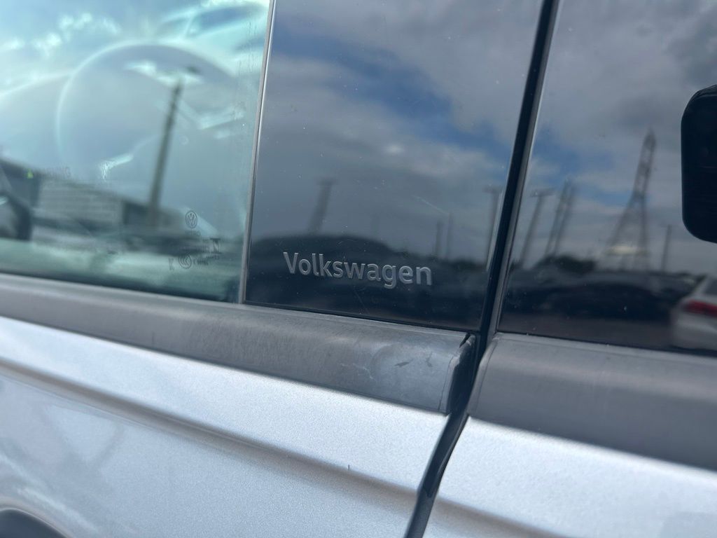 2023 Volkswagen Tiguan 2.0T SE R-Line Black Tampa FL