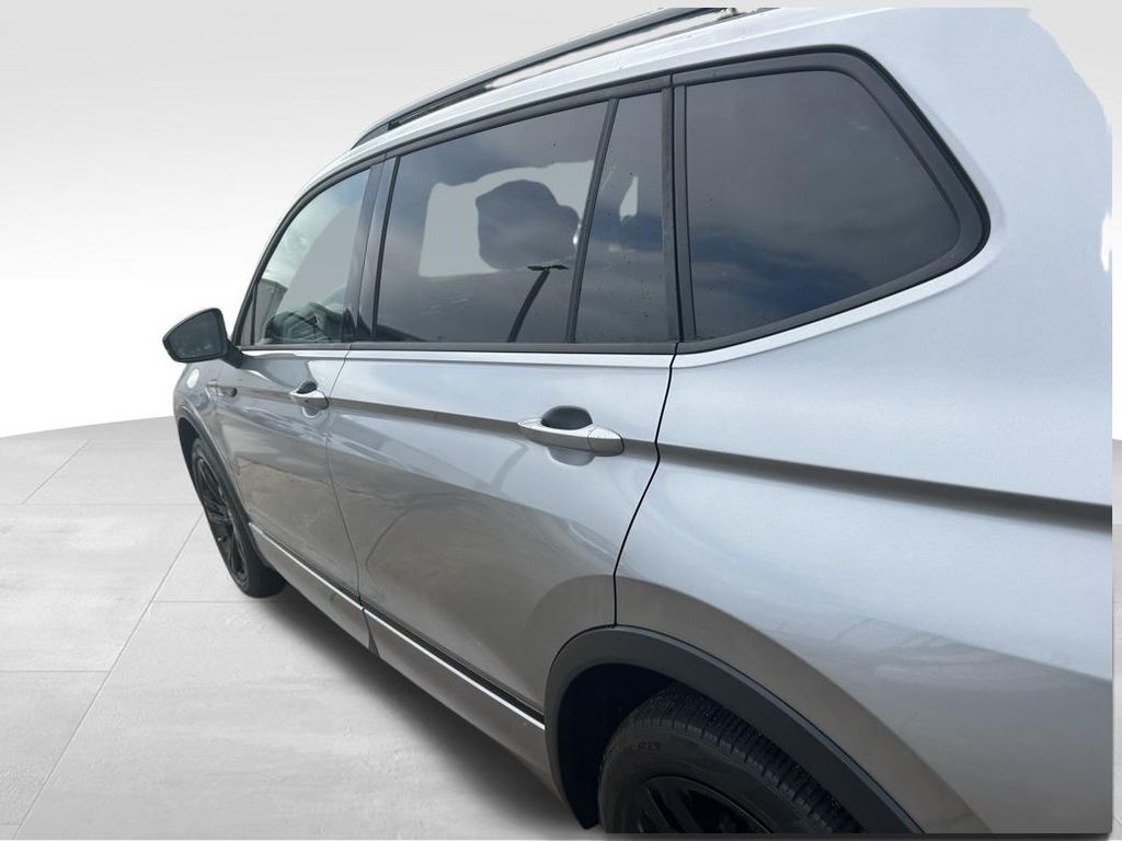 2023 Volkswagen Tiguan 2.0T SE R-Line Black Tampa FL