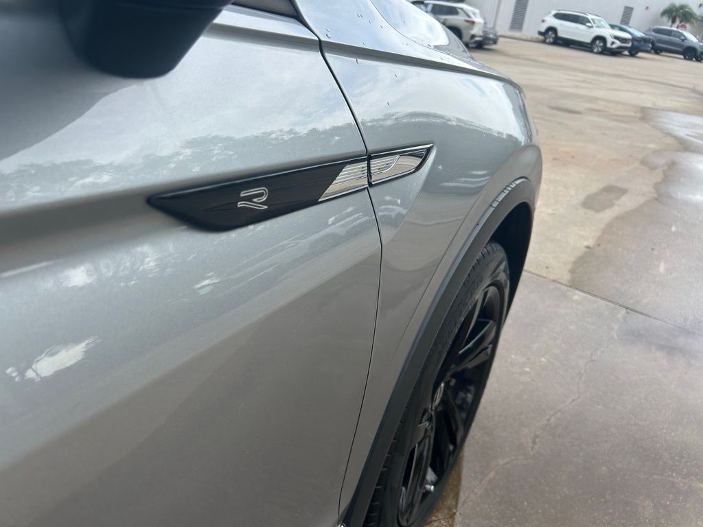 2023 Volkswagen Tiguan 2.0T SE R-Line Black Tampa FL