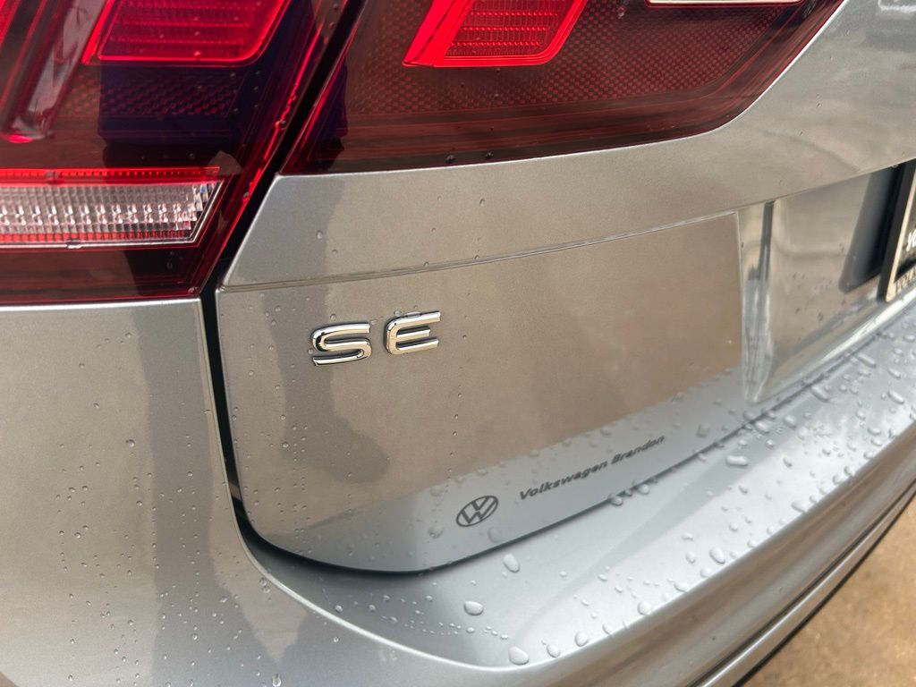 2023 Volkswagen Tiguan 2.0T SE R-Line Black Tampa FL