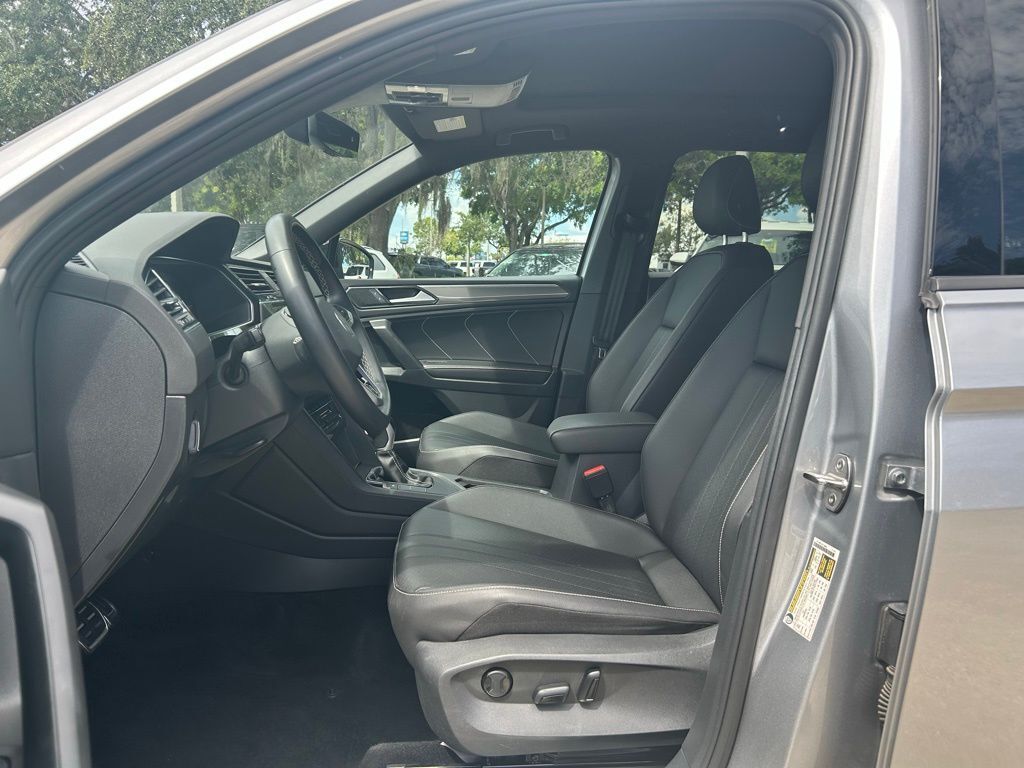 2023 Volkswagen Tiguan 2.0T SE R-Line Black Tampa FL