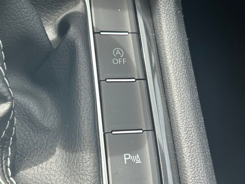 2023 Volkswagen Tiguan 2.0T SE R-Line Black Tampa FL