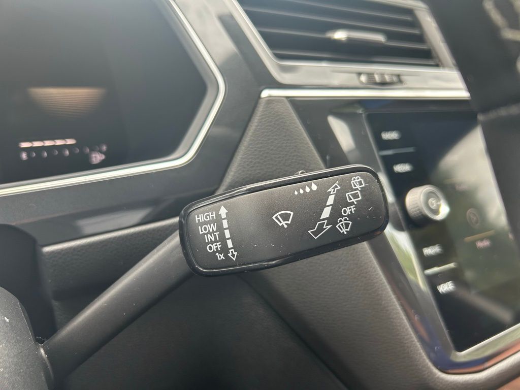 2023 Volkswagen Tiguan 2.0T SE R-Line Black Tampa FL