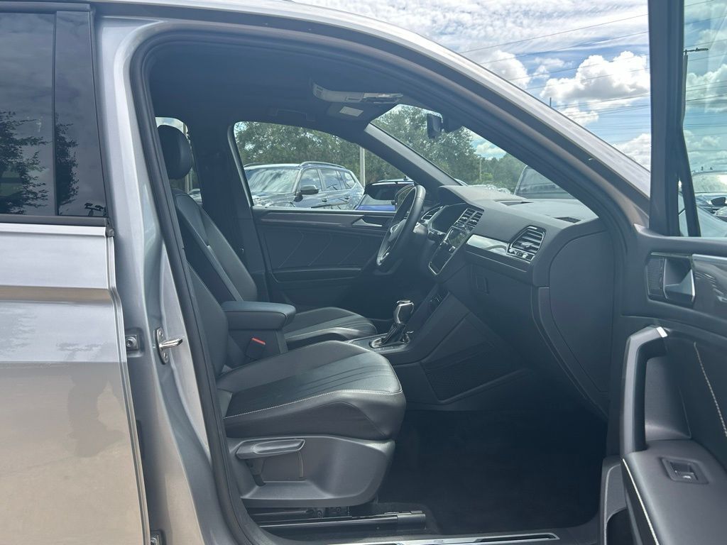 2023 Volkswagen Tiguan 2.0T SE R-Line Black Tampa FL
