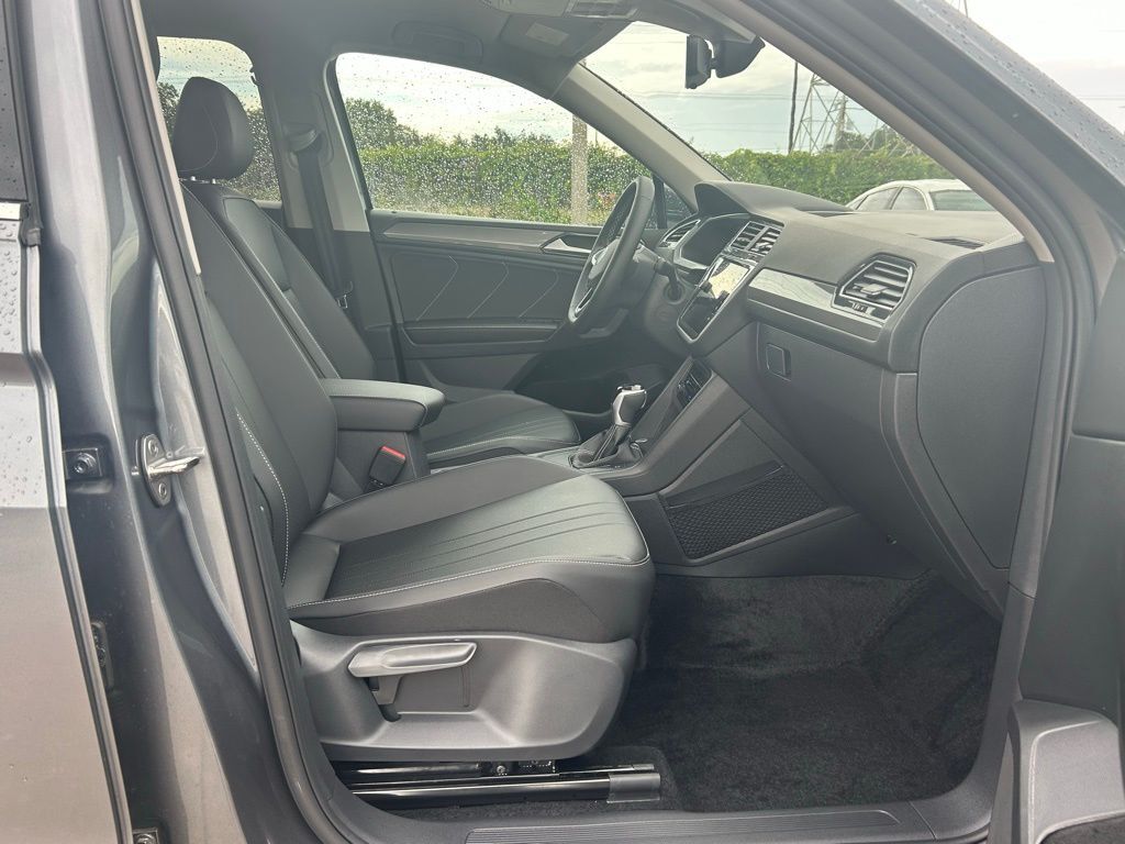 2023 Volkswagen Tiguan 2.0T SE Tampa FL