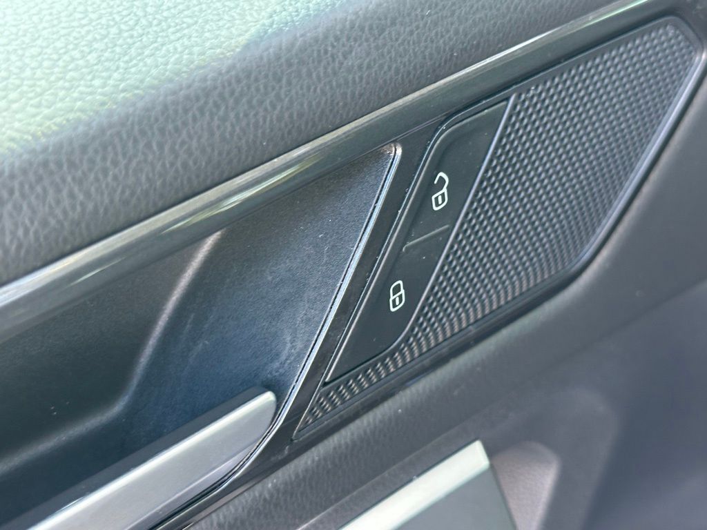 2023 Volkswagen Tiguan 2.0T SE Tampa FL