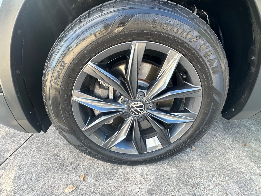 2023 Volkswagen Tiguan 2.0T SE Tampa FL