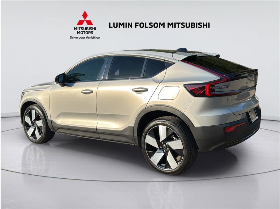 2023 Volvo C40 Recharge Ultimate Sport Utility 4D 2023 Volvo C40 Recharge Ultimate Sport Utility 4D