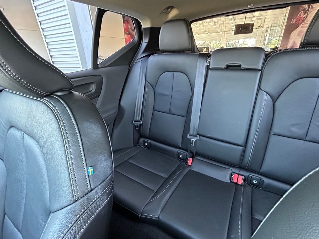 2023 Volvo XC40 B5 Plus Bright Theme Lakeland FL