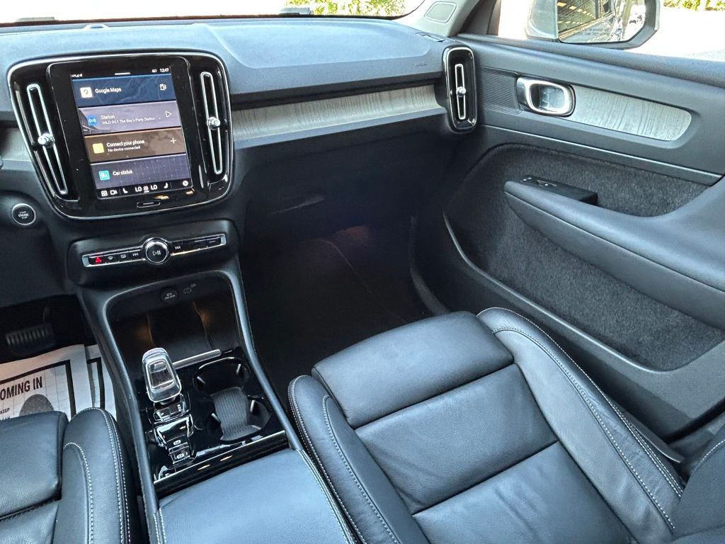 2023 Volvo XC40 B5 Plus Bright Theme Lakeland FL