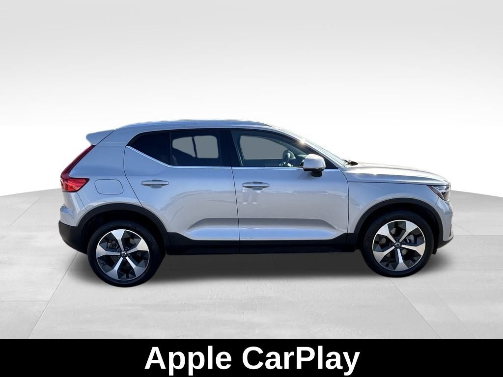 2023 Volvo XC40 B5 Plus Bright Theme Lakeland FL