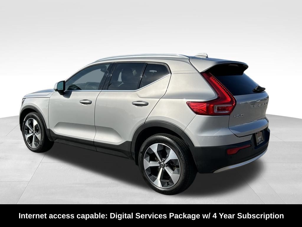 2023 Volvo XC40 B5 Plus Bright Theme Lakeland FL