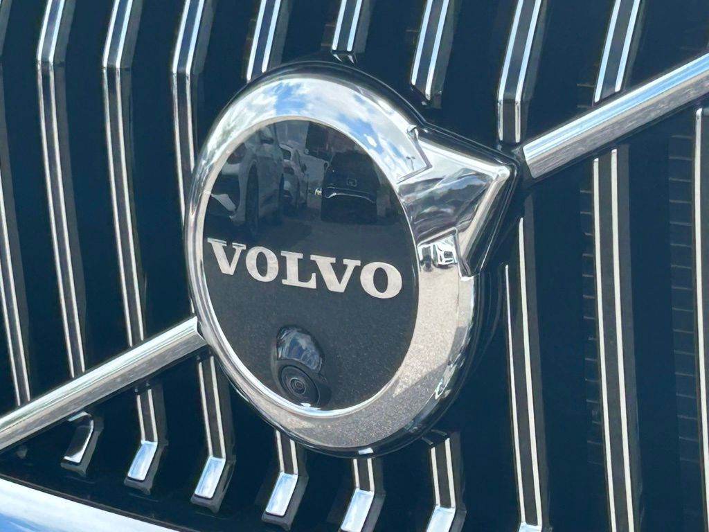 2023 Volvo XC60 B5 Plus Bright Theme Lakeland FL