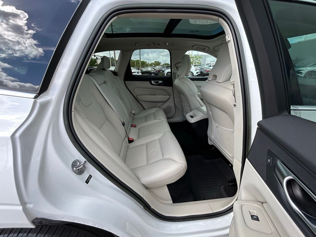 2023 Volvo XC60 B5 Plus Bright Theme Lakeland FL