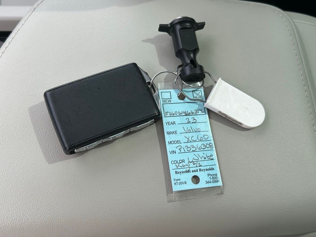 2023 Volvo XC60 B5 Plus Bright Theme Lakeland FL