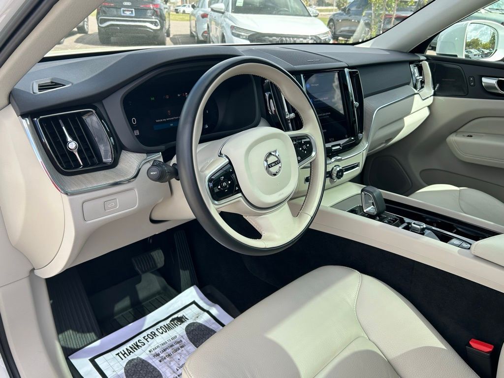 2023 Volvo XC60 B5 Plus Bright Theme Lakeland FL
