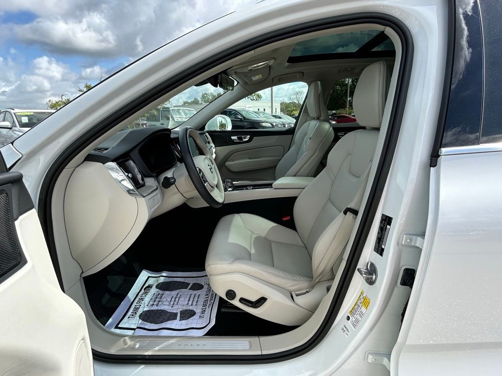 2023 Volvo XC60 B5 Plus Bright Theme Lakeland FL