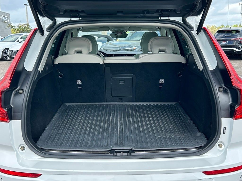2023 Volvo XC60 B5 Plus Bright Theme Lakeland FL
