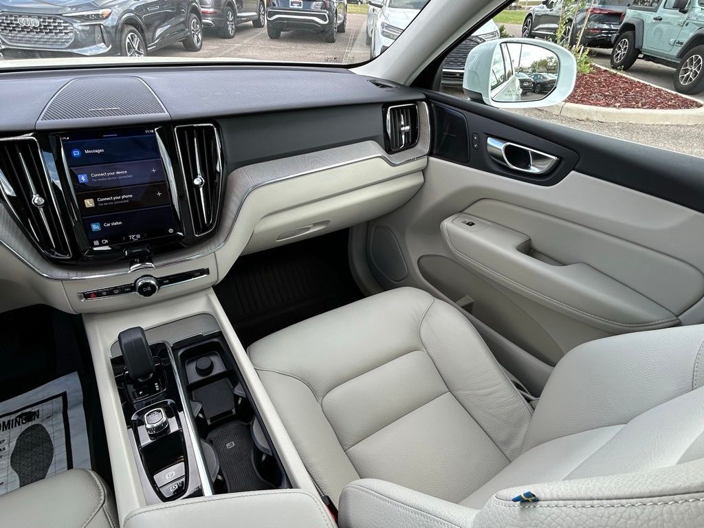 2023 Volvo XC60 B5 Plus Bright Theme Lakeland FL