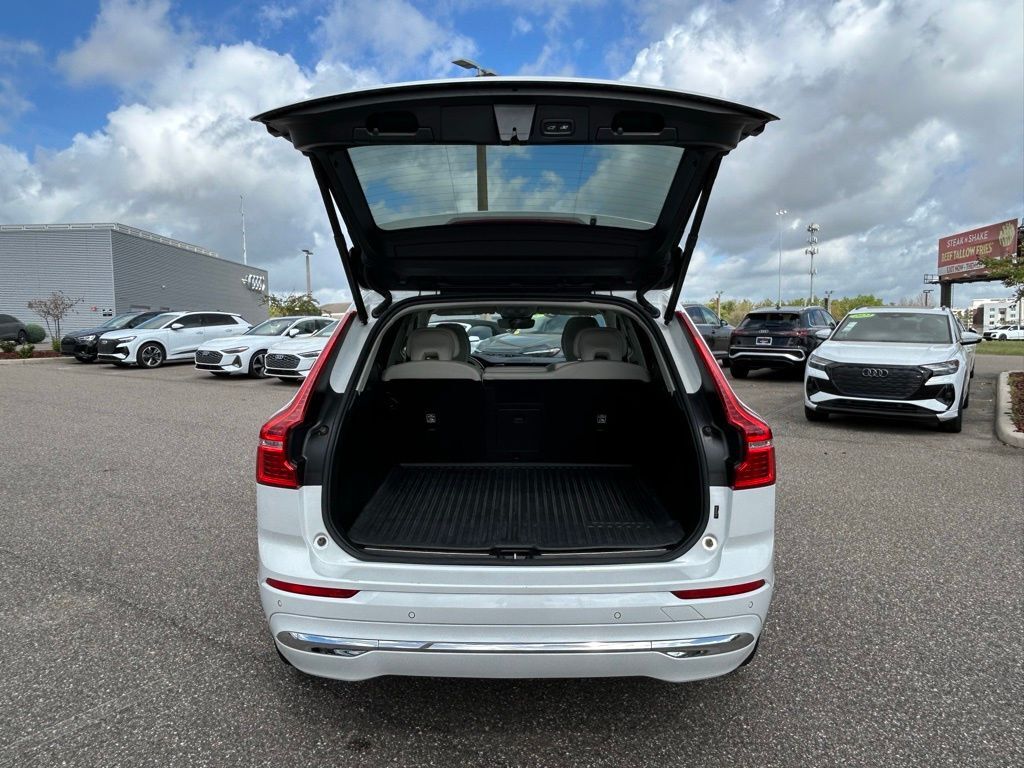 2023 Volvo XC60 B5 Plus Bright Theme Lakeland FL
