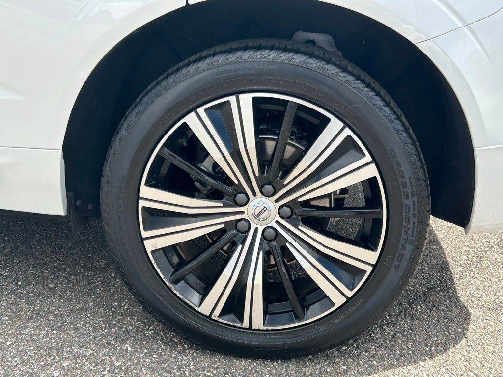 2023 Volvo XC60 B5 Plus Bright Theme Lakeland FL