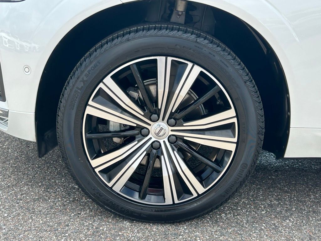 2023 Volvo XC60 B5 Plus Bright Theme Lakeland FL