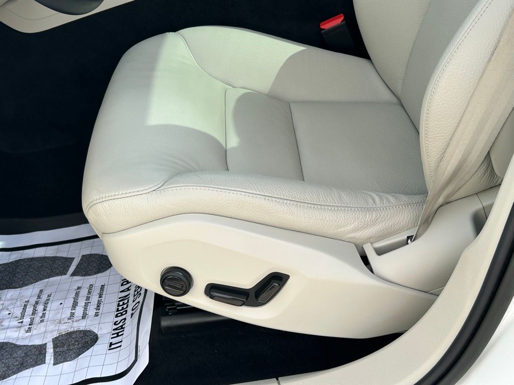 2023 Volvo XC60 B5 Plus Bright Theme Lakeland FL