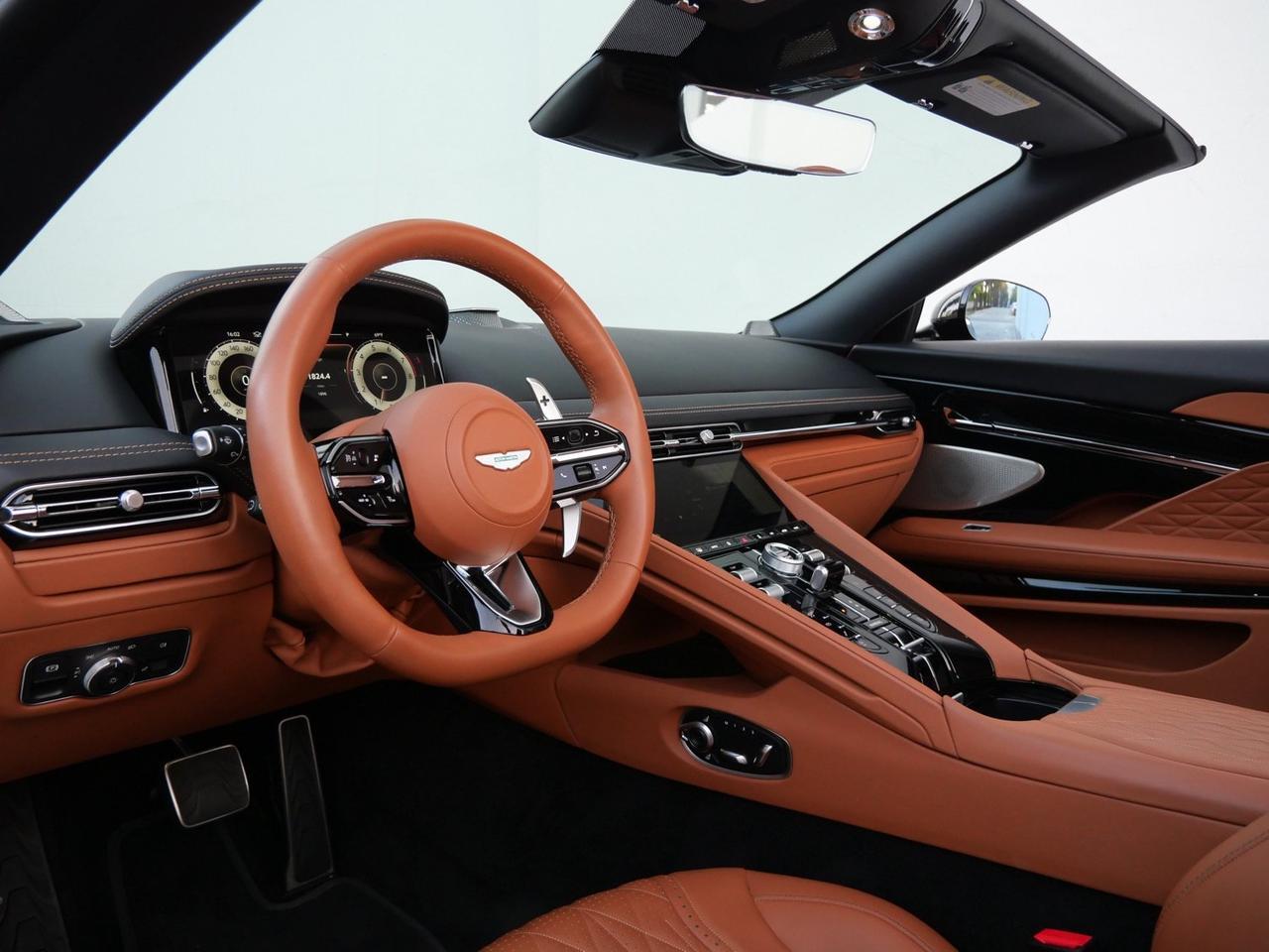2024 Aston Martin DB12 Volante Volante