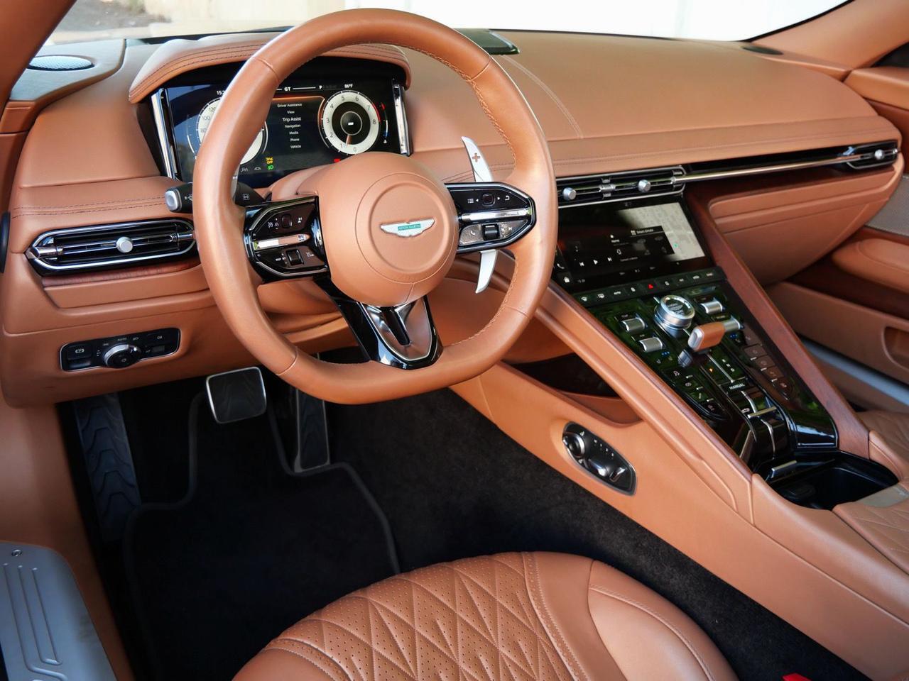 2024 Aston Martin DB12 Volante Volante