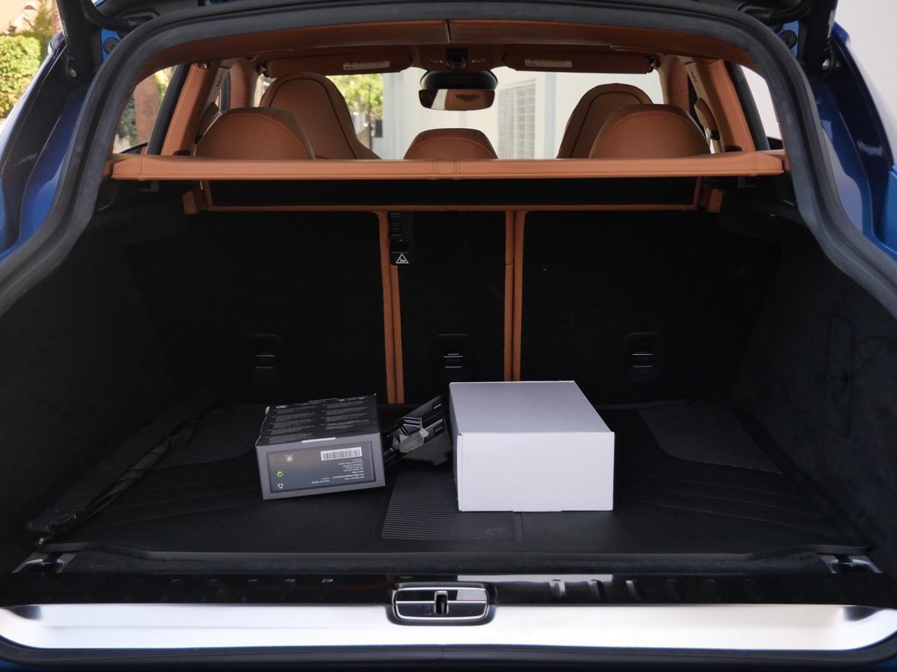 2024 Aston Martin DBX Lawrence KS