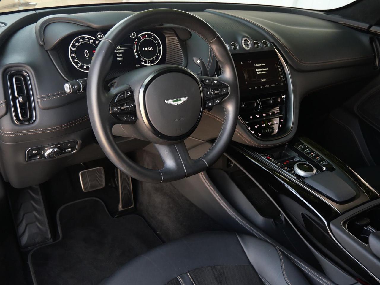2024 Aston Martin DBX