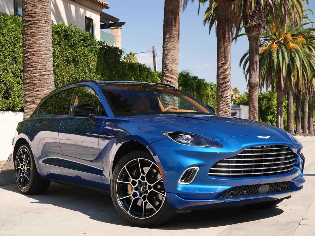 2024 Aston Martin DBX