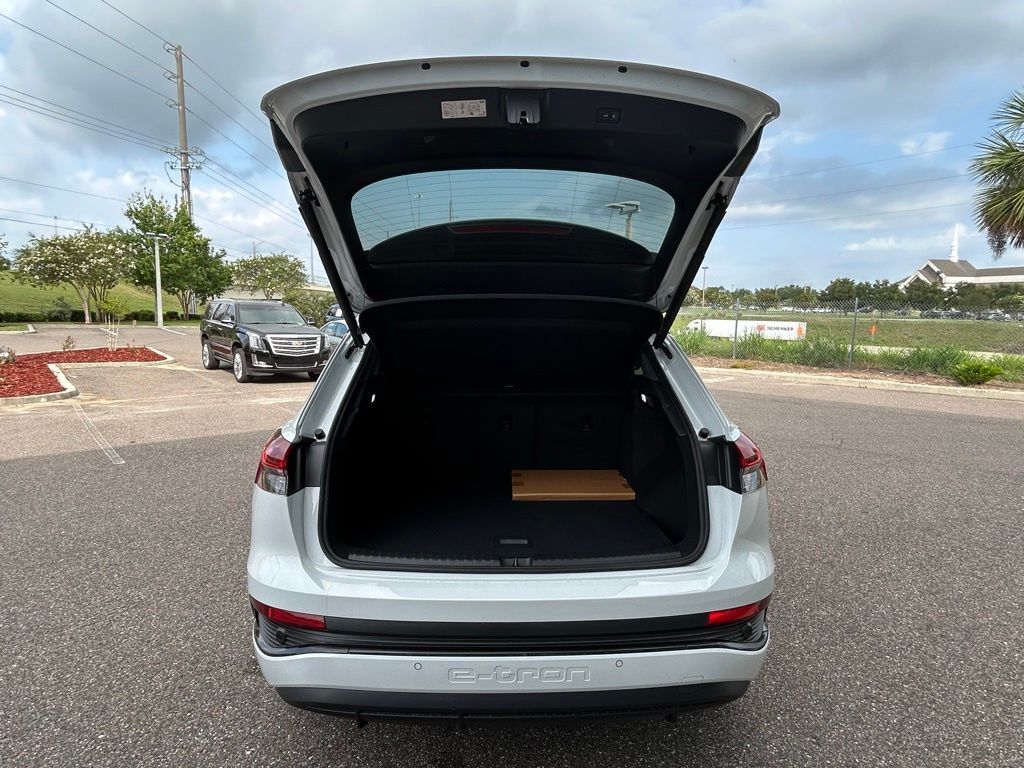 2024 Audi Q4 e-tron Premium Plus Lakeland FL