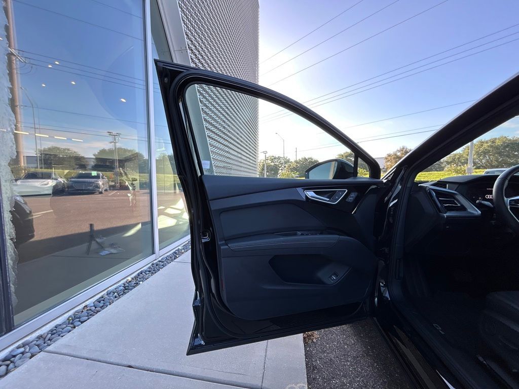 2024 Audi Q4 e-tron Premium Lakeland FL