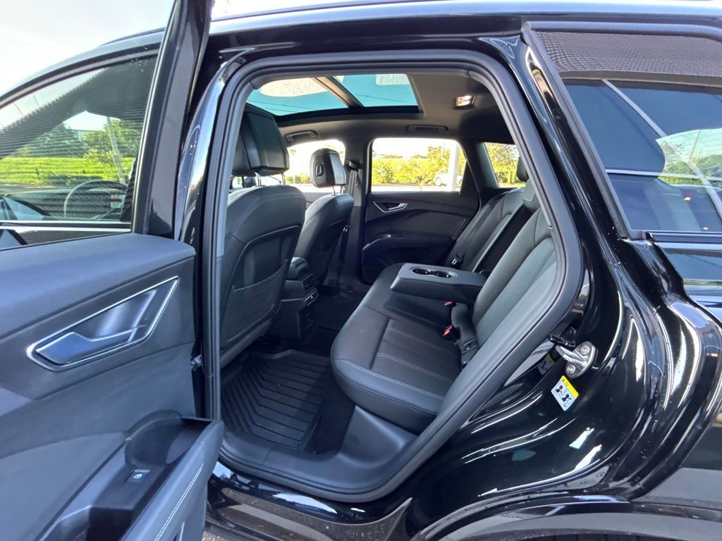 2024 Audi Q4 e-tron Premium Lakeland FL