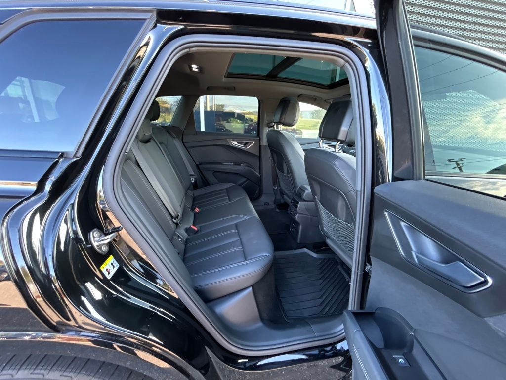 2024 Audi Q4 e-tron Premium Lakeland FL