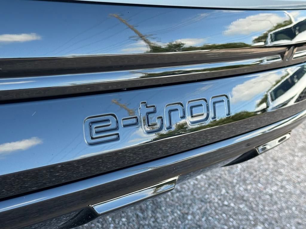 2024 Audi Q8 e-tron Premium Plus Lakeland FL